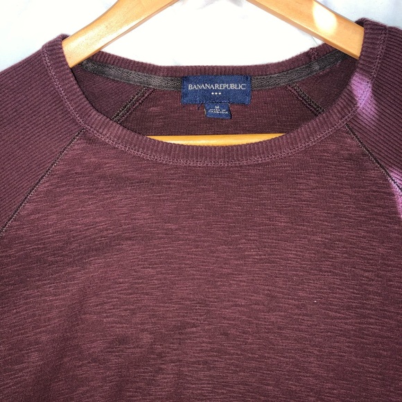 Banana republic long sleeve burgundy top - Picture 2 of 3